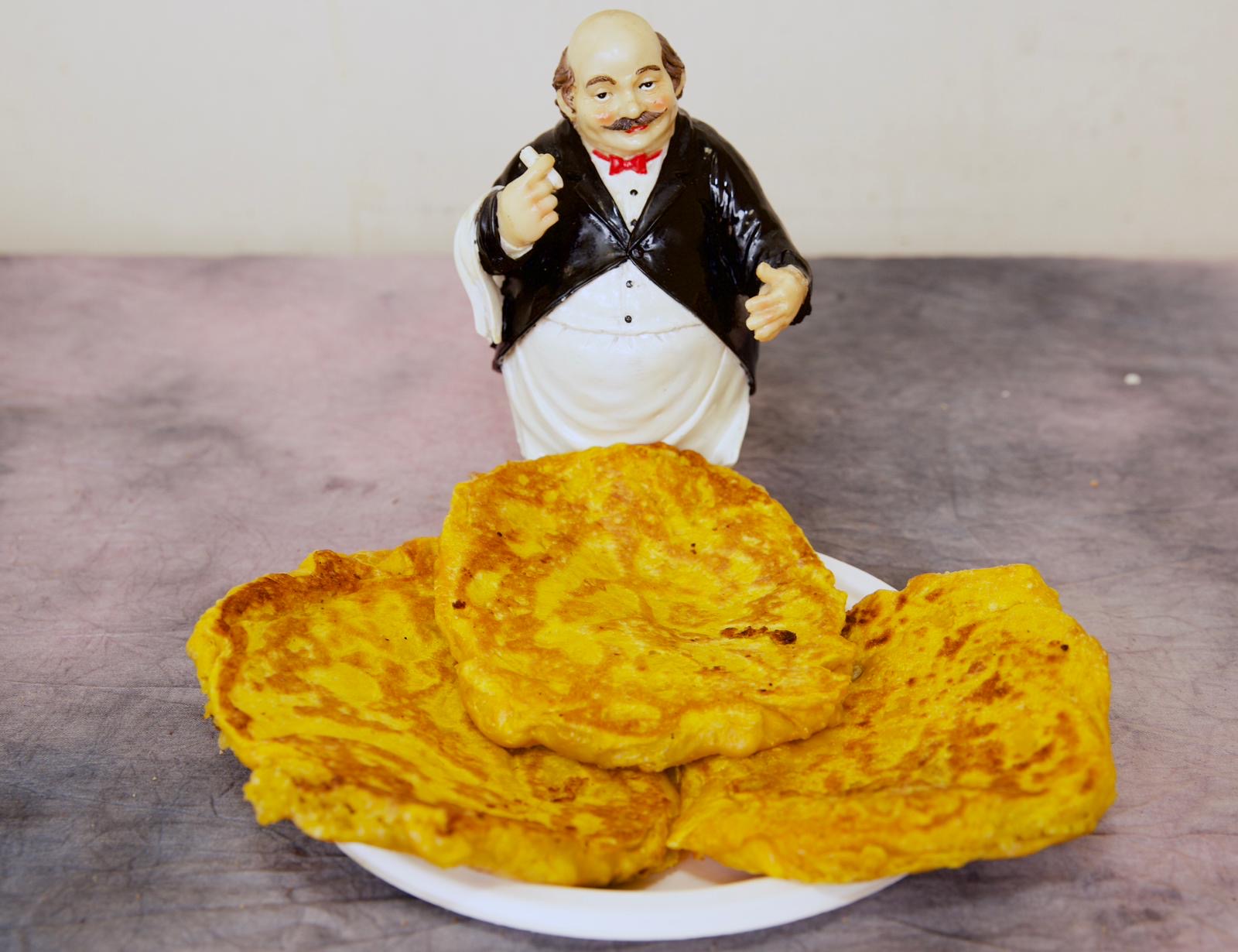 Poli roti, a sweet stuffed flatbread
